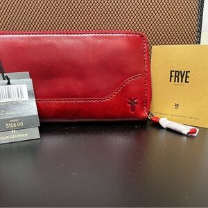 NWT FRYE Melissa zip around wallet
